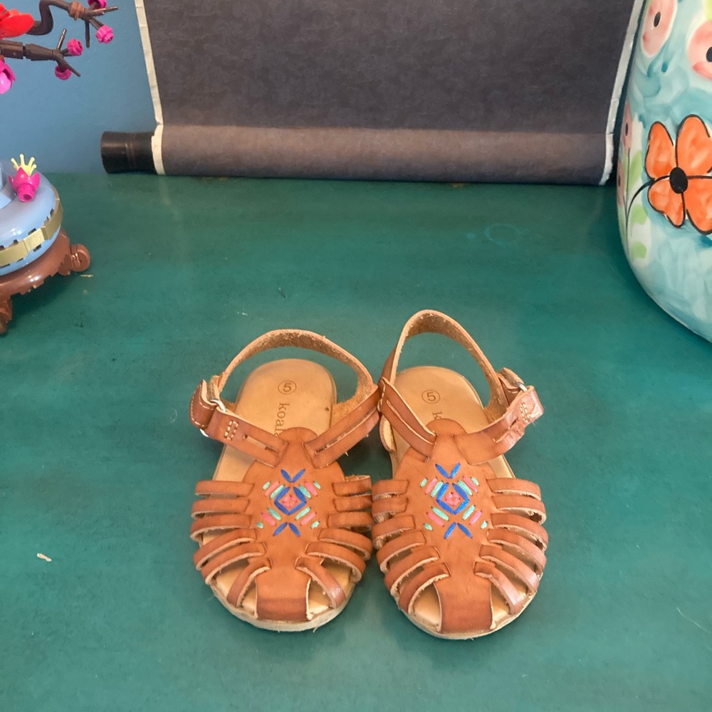 Koala Kids Baby Girl Tan Fisherman Sandals Embroidered Adjustable Strap Size 5